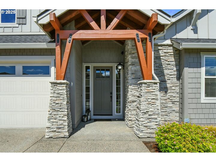 Property Photo: 5004 NW 138th St WA 98685