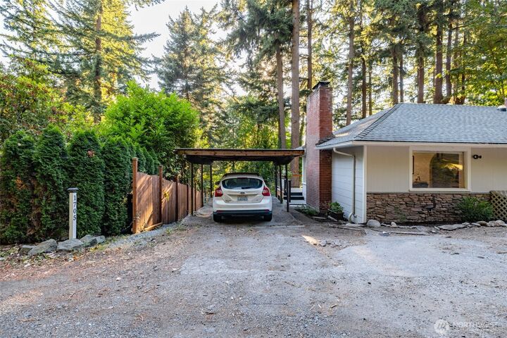 Property Photo:  1625 S Tenth Street  WA 98274 