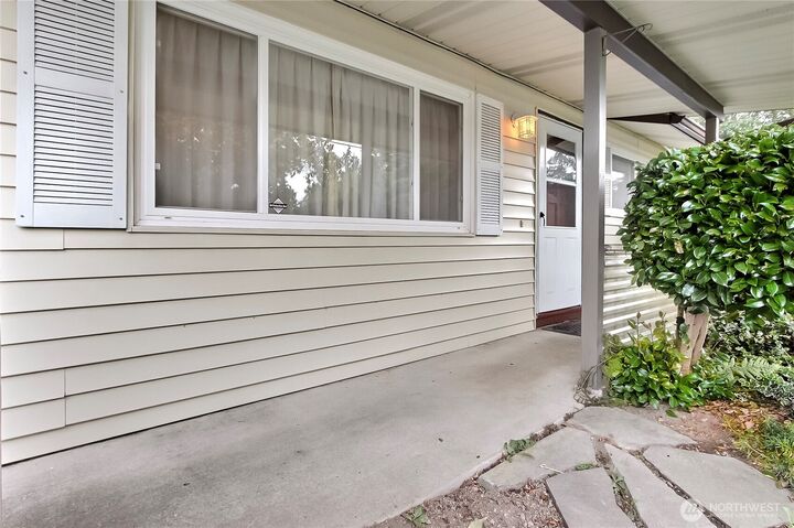 Property Photo:  12684 SE 161st Street  WA 98058 