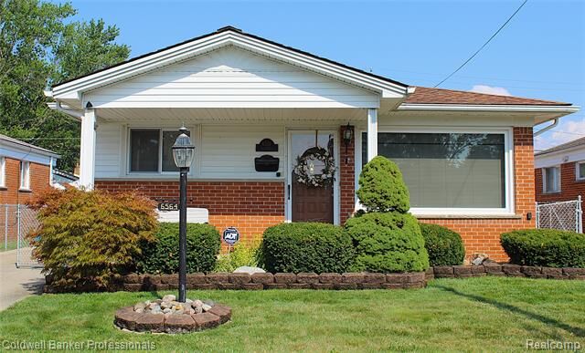 6564 Colonial Street  Dearborn Heights MI 48127 photo