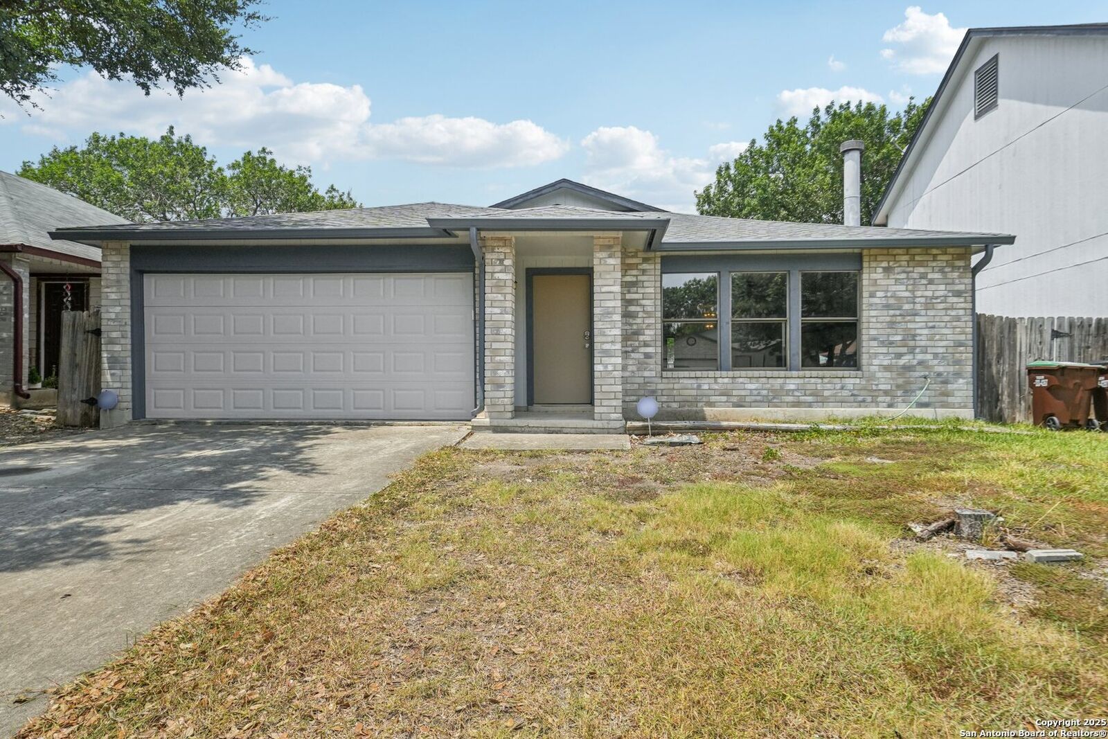 Property Photo: 8343 Bent Meadow TX 78109