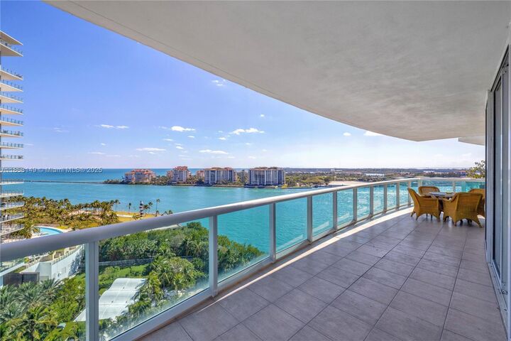 1000 S Pointe Dr 1505  Miami Beach FL 33139 photo
