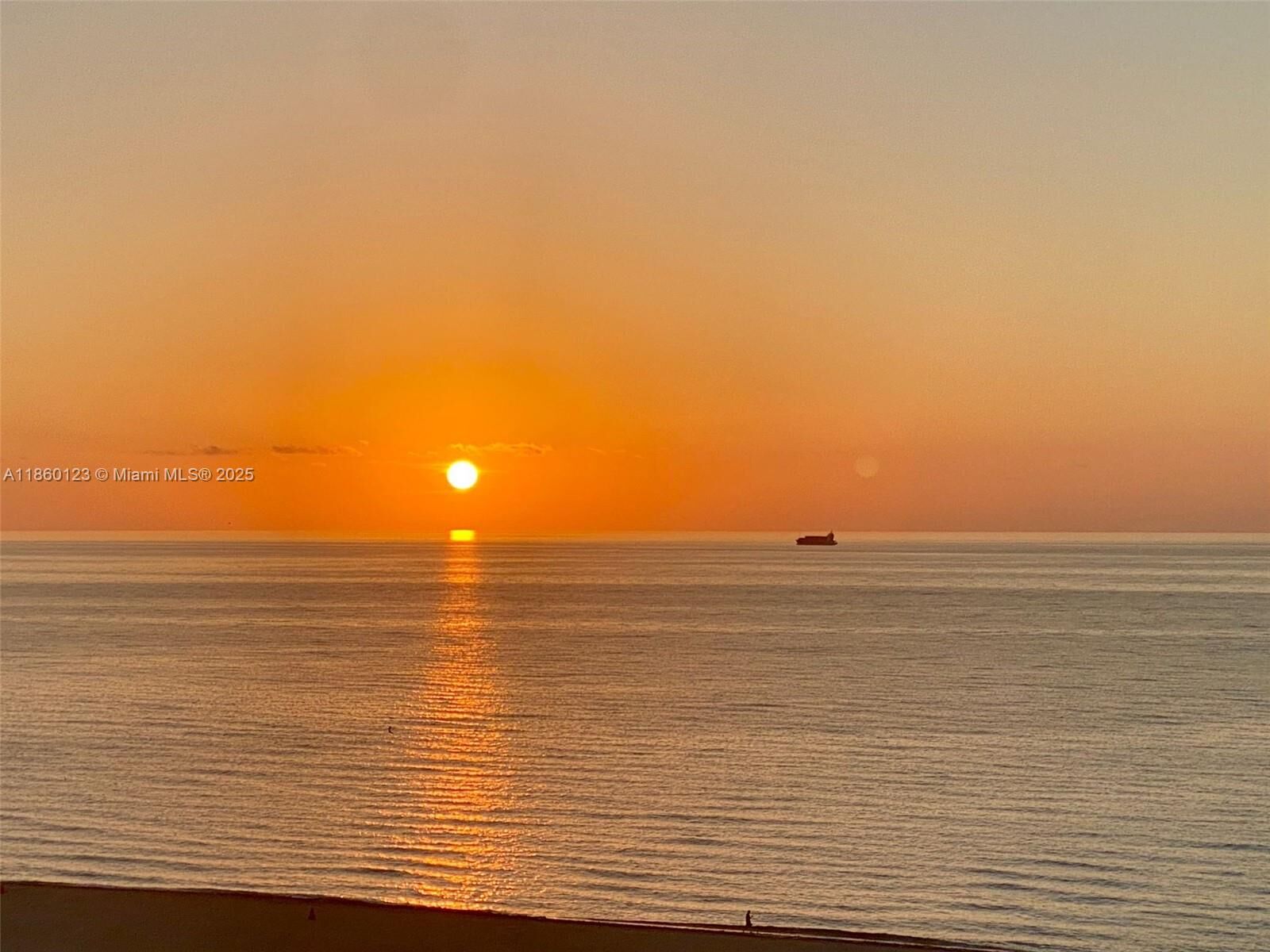 Property Photo: 345 Ocean Dr 1122 FL 33139