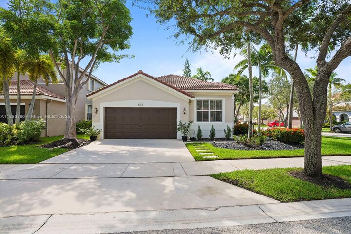 Property Photo:  593 Pigeon Plum Way  FL 33327 