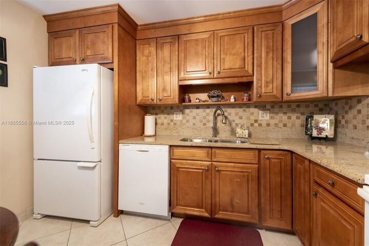 Property Photo:  4965 E Sabal Palm Blvd 303  FL 33319 