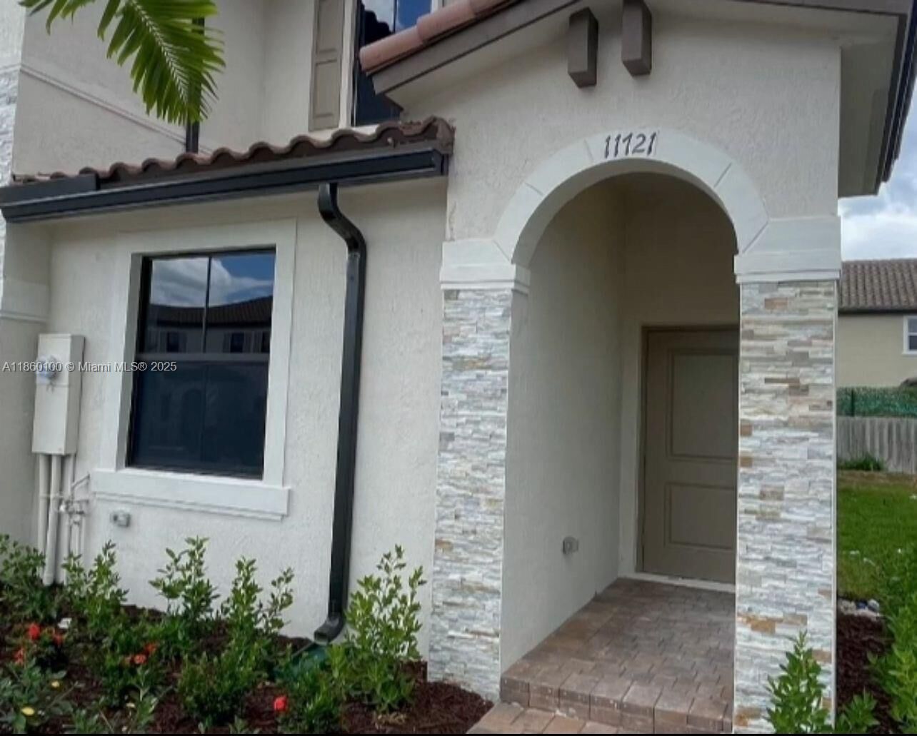 Property Photo: 11721 SW 245th Ter FL 33032
