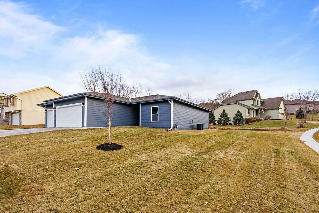 Property Photo:  1314 Silver Lane  IA 51526 