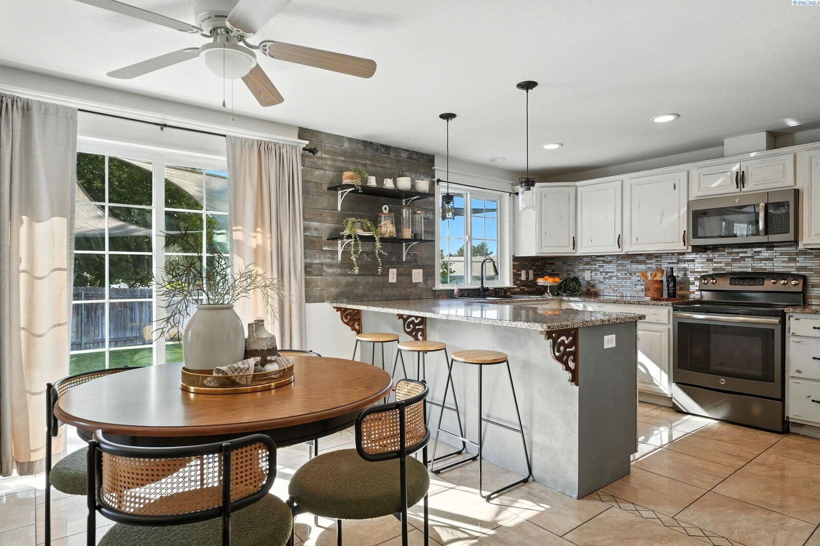 Property Photo:  4112 Meadow Beauty Drive  WA 99301 