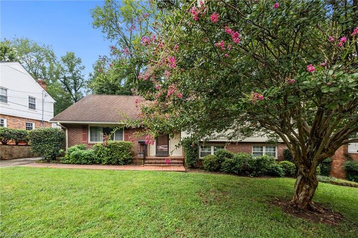 Property Photo: 3130 Spring Valley Road NC 28210