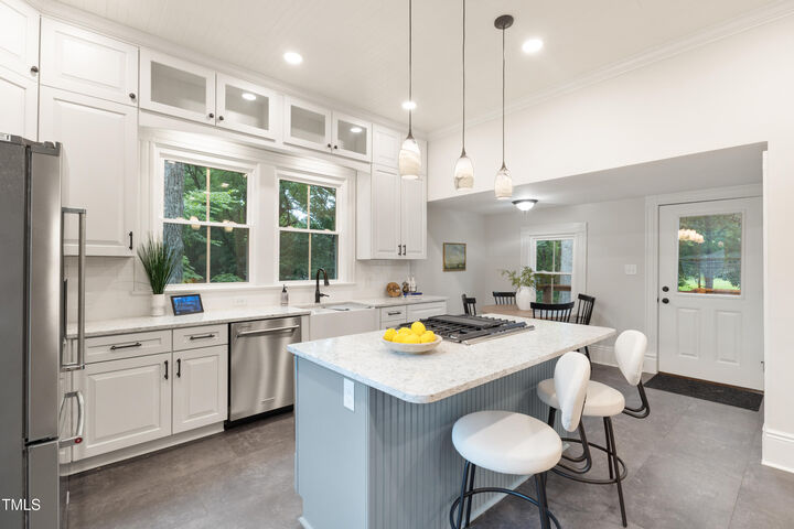 Property Photo:  915 S 3rd Street  NC 27330 