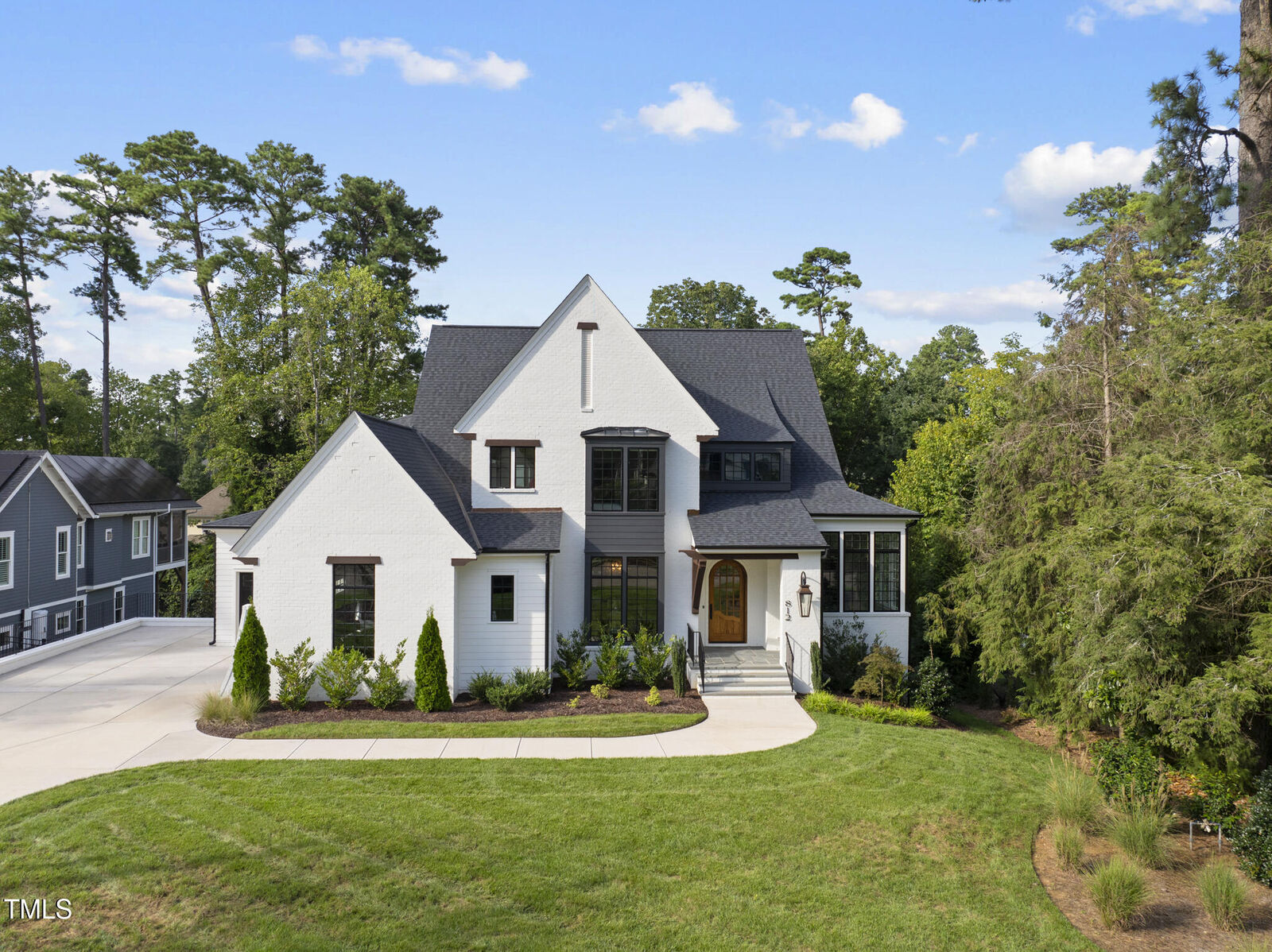 Property Photo:  812 Manchester Drive  NC 27609 
