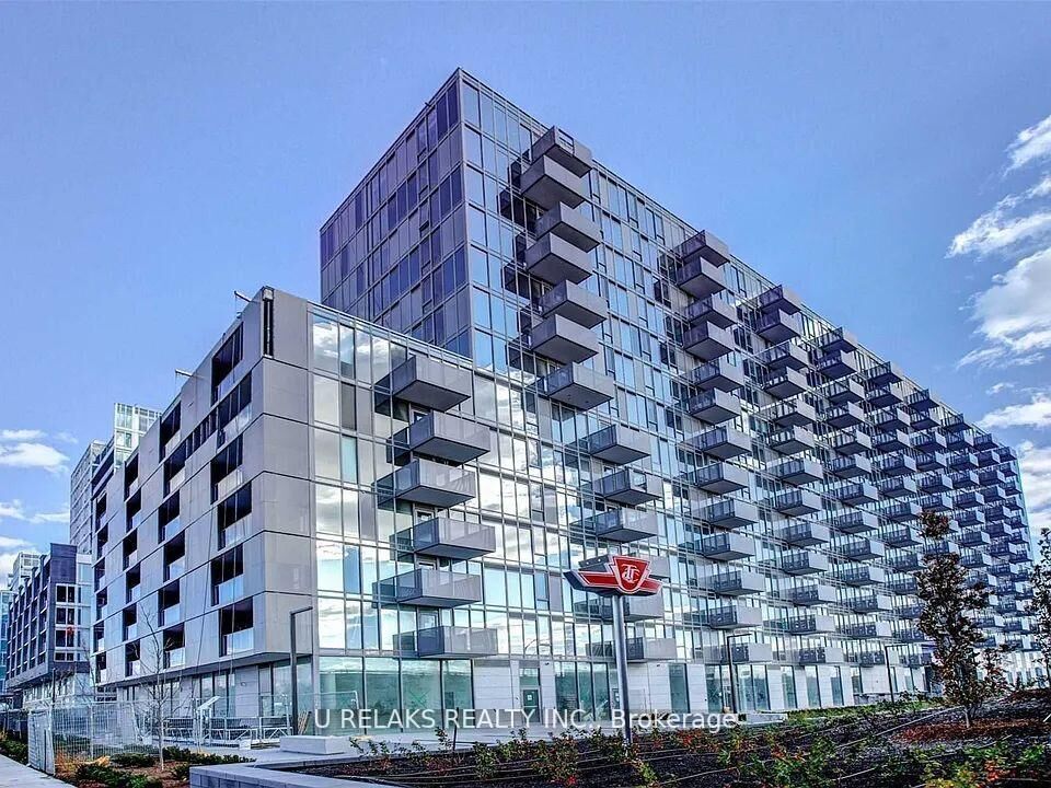 Property Photo:  38 Monte Kwinter Court 427  ON M3H 0E2 