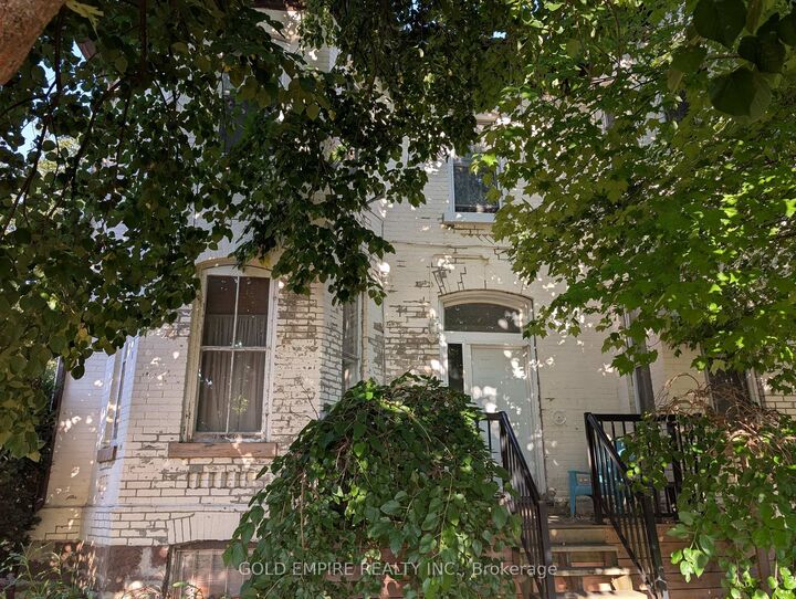 42 Wellington Street N  Woodstock ON N4S 6P3 photo