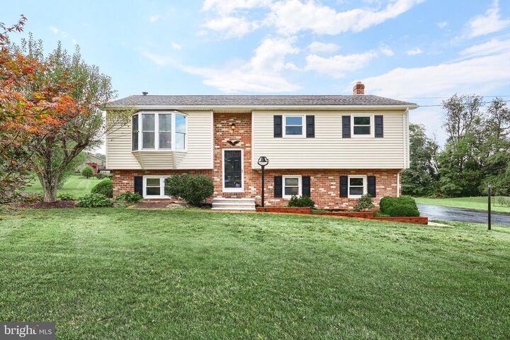 Property Photo: 1348 Goodyear Road PA 17324