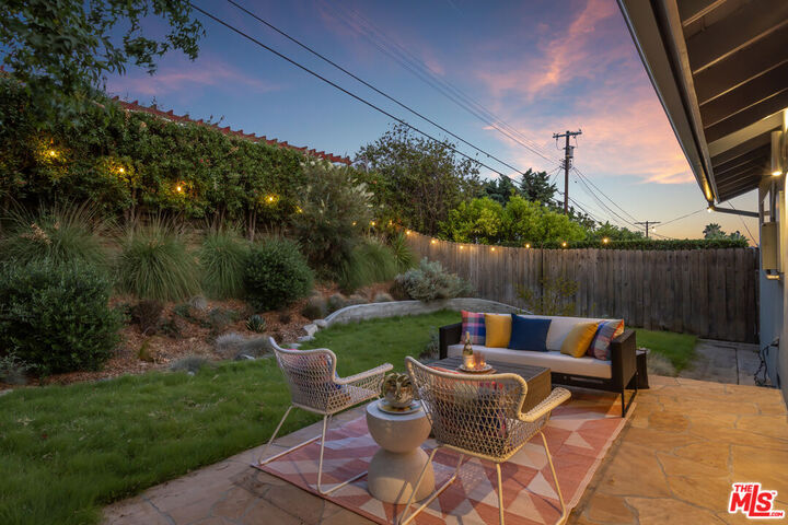 Property Photo: 946 Larker Ave CA 90042
