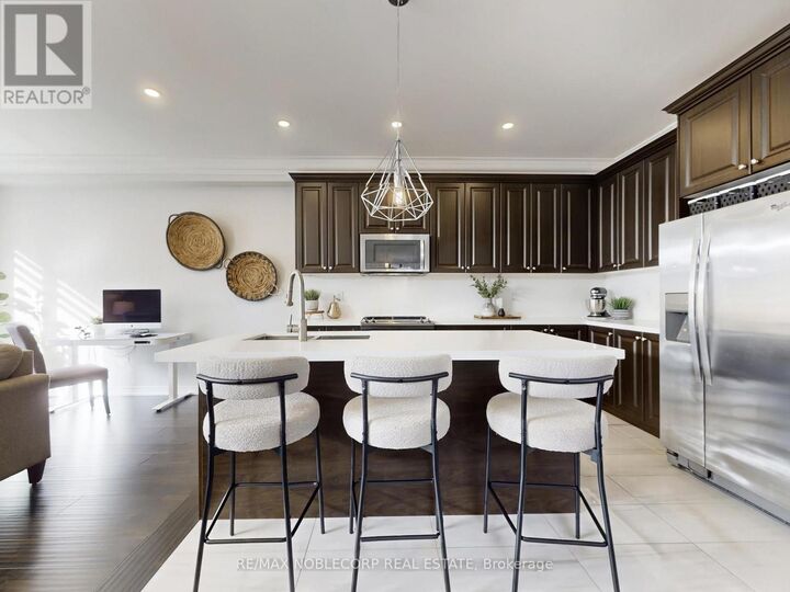 Property Photo: 593 Settlers Road West ON L6M 4K6