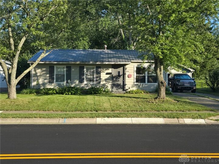 1230 Ironwood Drive  Fairborn OH 45324 photo