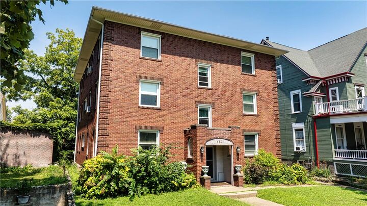 450 Macon Street  Decatur IL 62522 photo