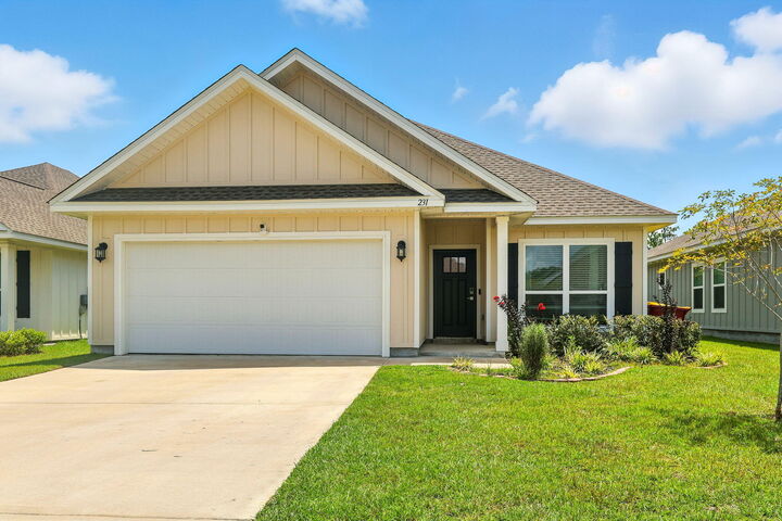 Property Photo:  231 Lyla Lane  FL 32539 
