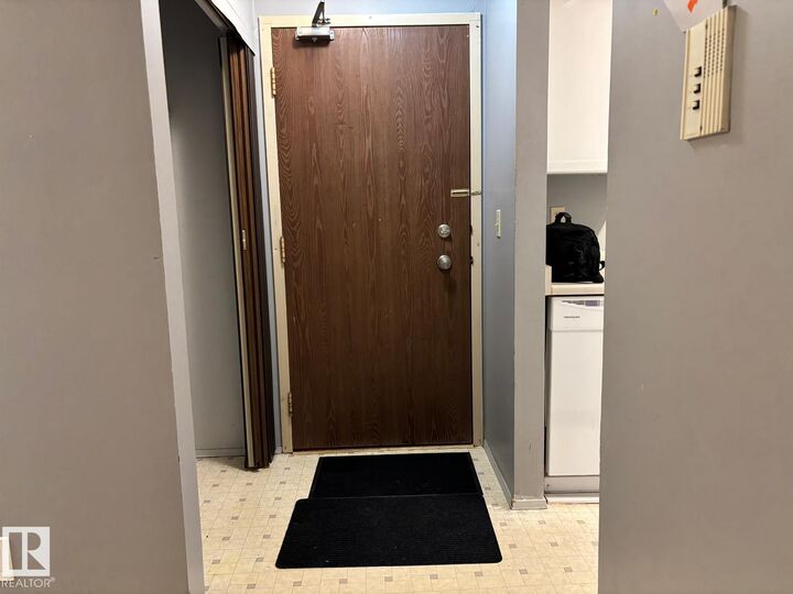 Property Photo: 5705 51 Street 212 AB T0A 1A0