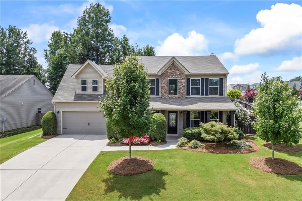 Property Photo: 1041 Blakewood Court GA 30620