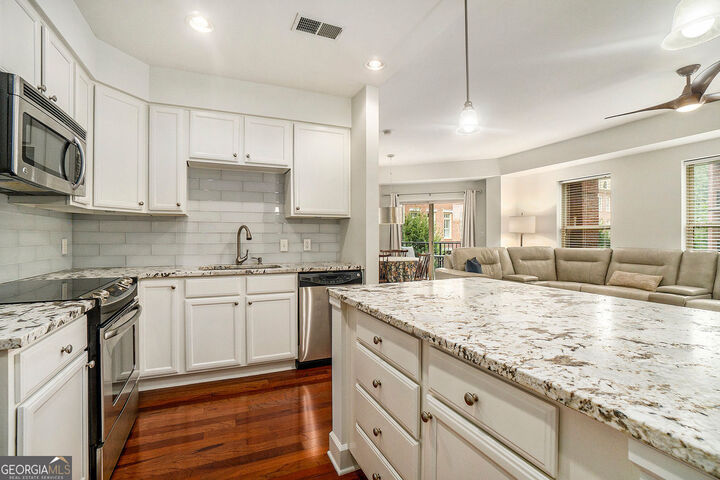 Property Photo: 200 River Vista Drive 307 GA 30339