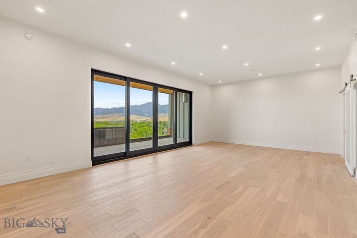 Property Photo: 315 N Tracy Avenue 602 MT 59715