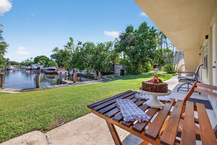 Property Photo:  510 SW 15th St 106  FL 33060 