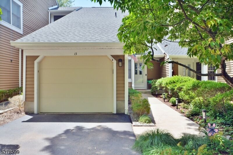 Property Photo: 13 Eton Ct NJ 07921