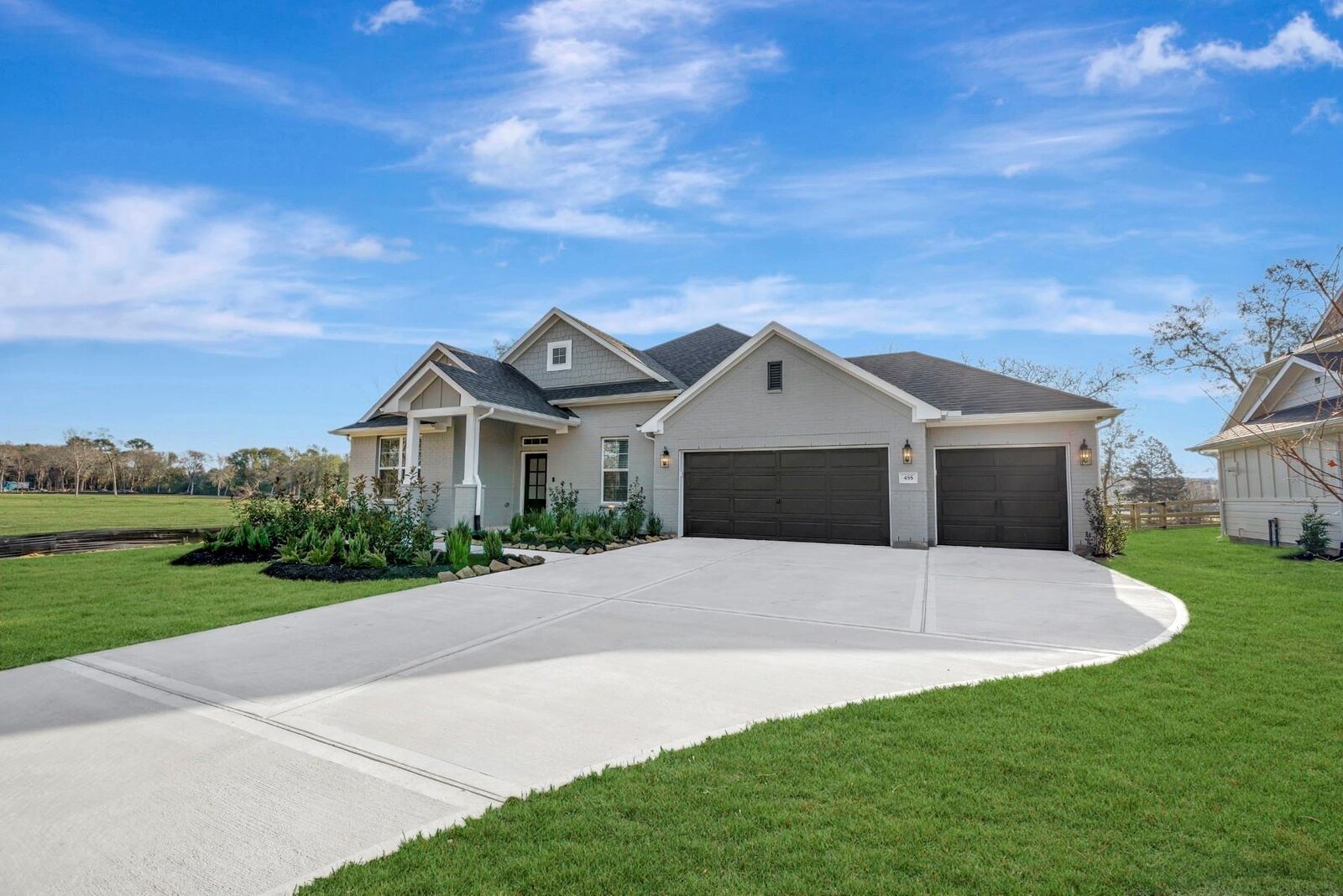 Property Photo:  455 6th Street  TX 77355 