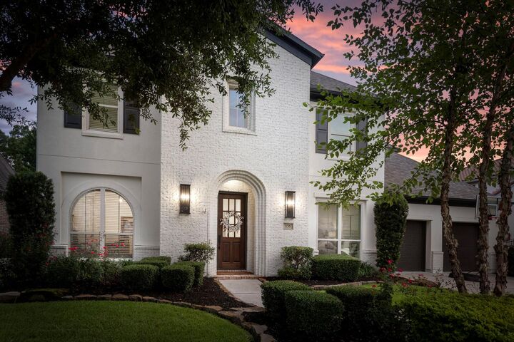 Property Photo: 135 Monterrey Bend TX 77316