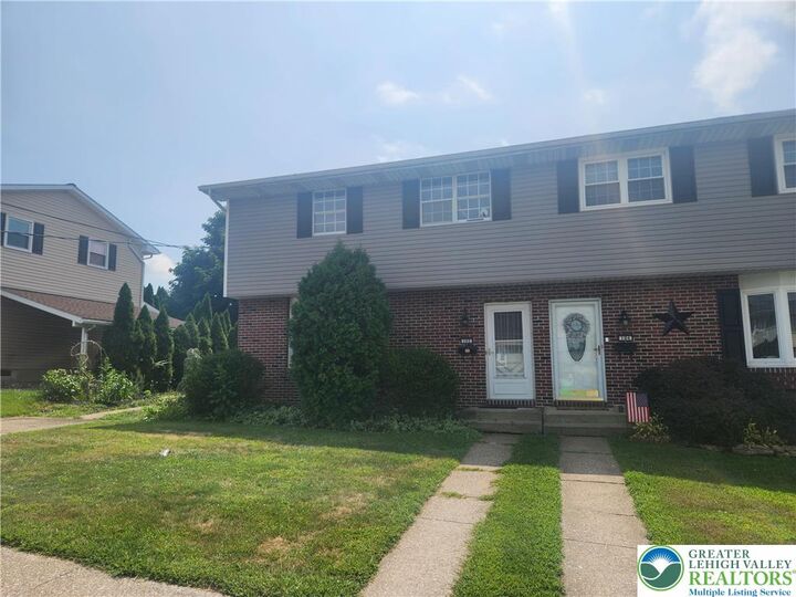 Property Photo:  102 W 26 Street  PA 18067 