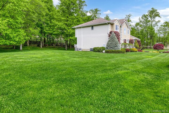 Property Photo:  1 Litman Lane  NY 10901 