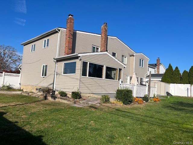 Property Photo:  9 Hollings Drive  NY 11729 