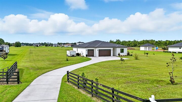 4440 E Shirley Shores Road  Tavares FL 32778 photo
