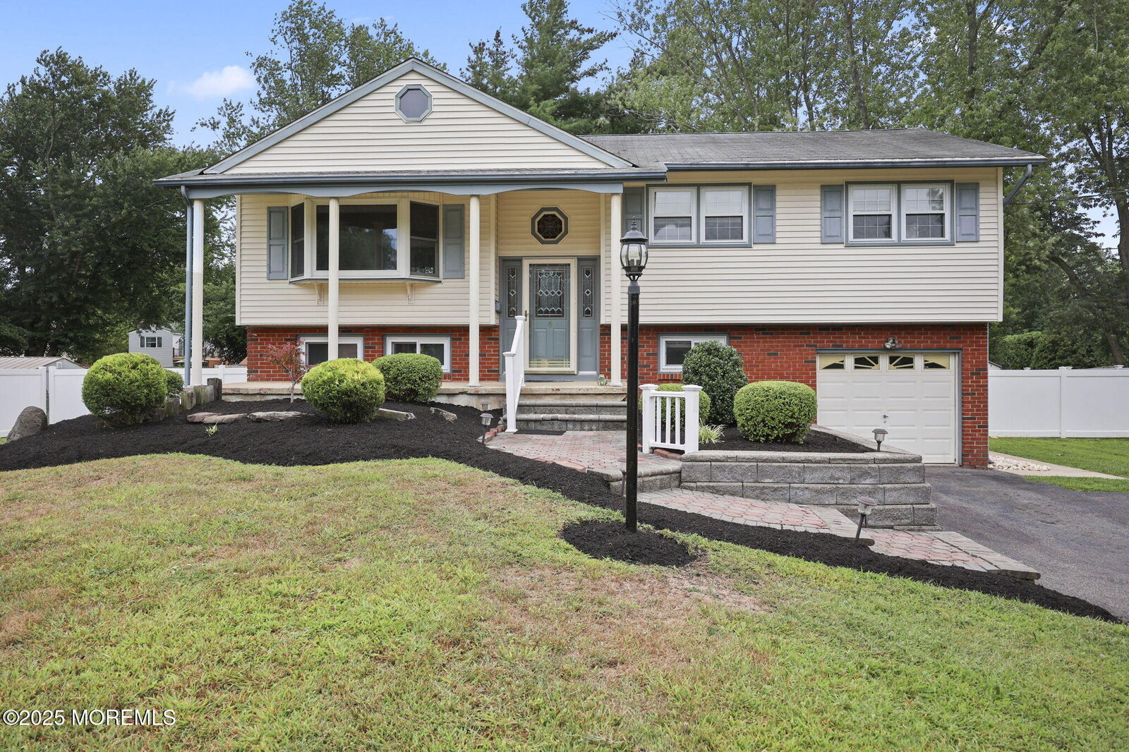 Property Photo:  6 Canterbury Road  NJ 07726 