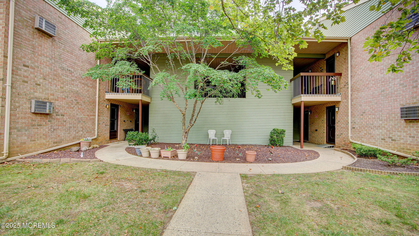 Property Photo:  218 Medford Court  NJ 07726 