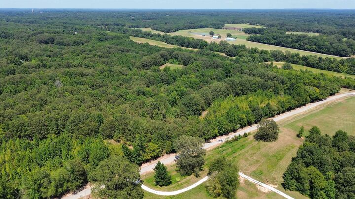Property Photo: 2730 Price Rd TN 38057
