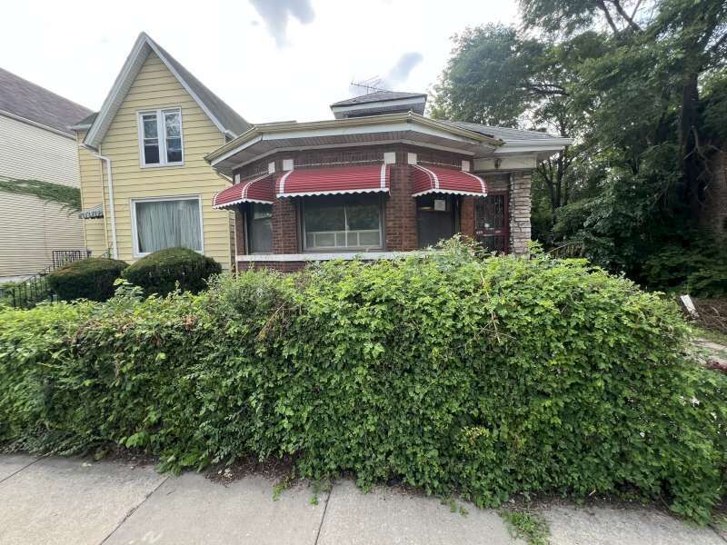 Property Photo: 7022 S Kimbark Avenue IL 60637