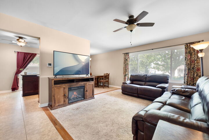Property Photo: 340 Kristina Drive IL 60914