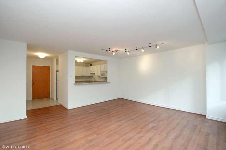 Property Photo: 211 E Ohio Street 804 IL 60611