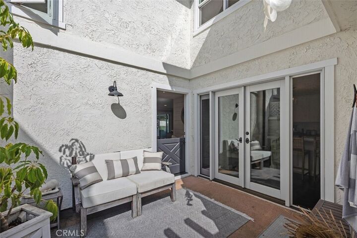Property Photo: 30321 Via Reata CA 92677