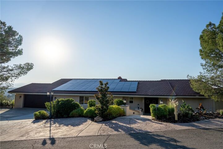 Property Photo:  30990 Blackhorse Drive  CA 92587 