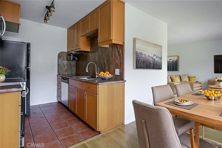 Property Photo:  3813 Huron Avenue 4  CA 90232 