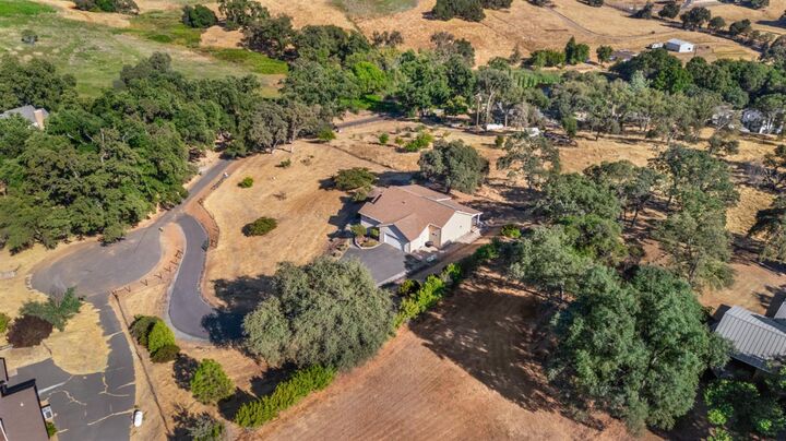 Property Photo:  20500 Blackberry Pond Lane  CA 95370 