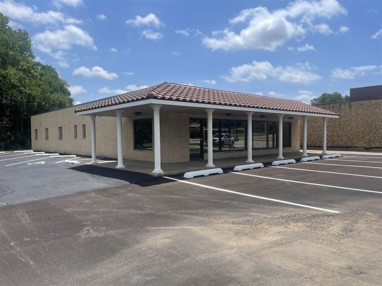 Property Photo:  525 Monument  OK 74601 