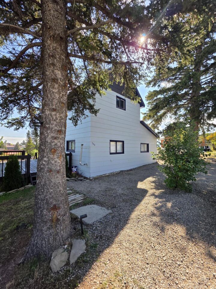 Property Photo: 308 E Larime Street MT 59645