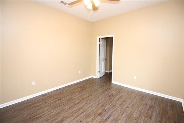 Property Photo: 540 Avenue B LA 70072