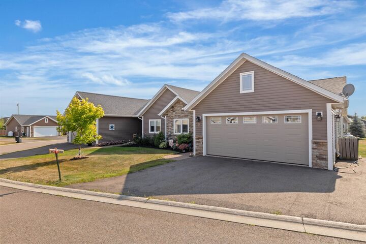 Property Photo: 1-25 Red Fox Court PE C1E 3K5