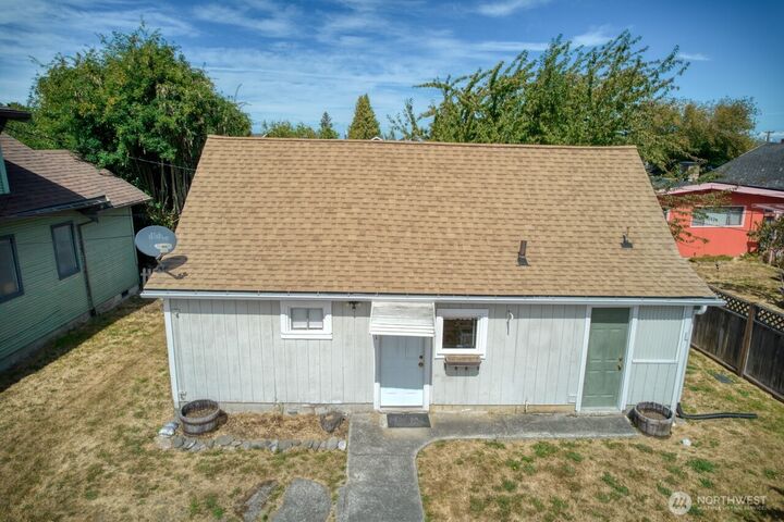 Property Photo: 224 W Fifth Street WA 98362